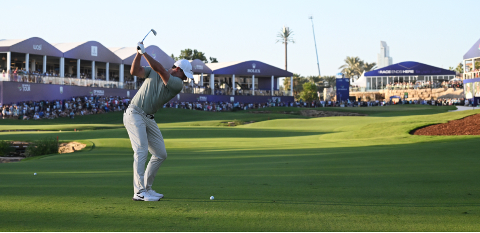 McIlroy moves into three-way share of 54-hole lead – Golf News